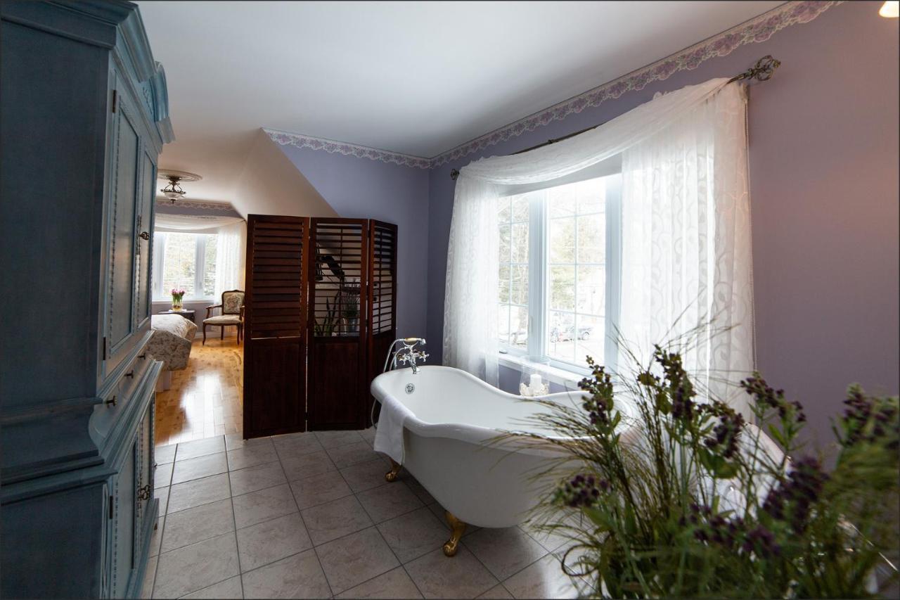Bed and Breakfast Au Coeur De Saint-Sauveur-des-Monts Exterior foto