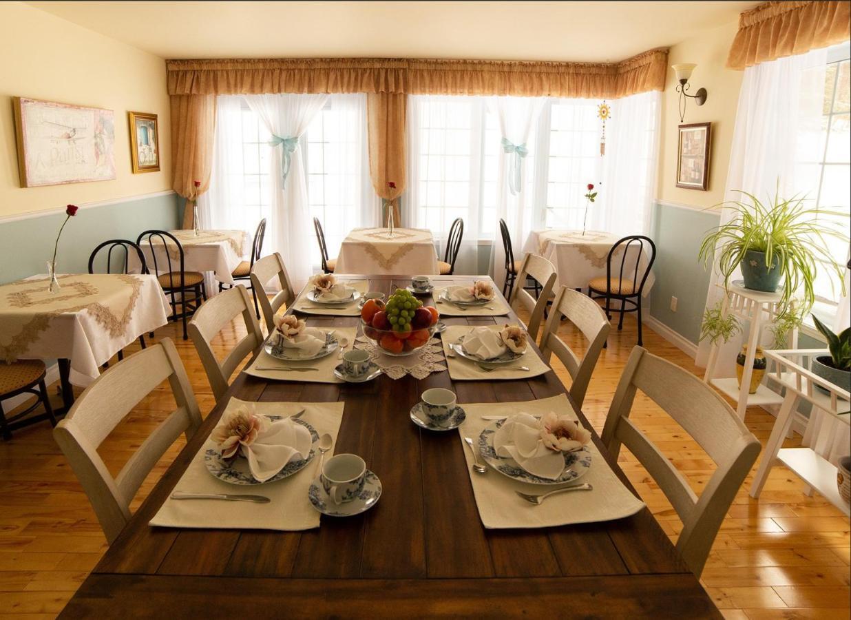 Bed and Breakfast Au Coeur De Saint-Sauveur-des-Monts Exterior foto