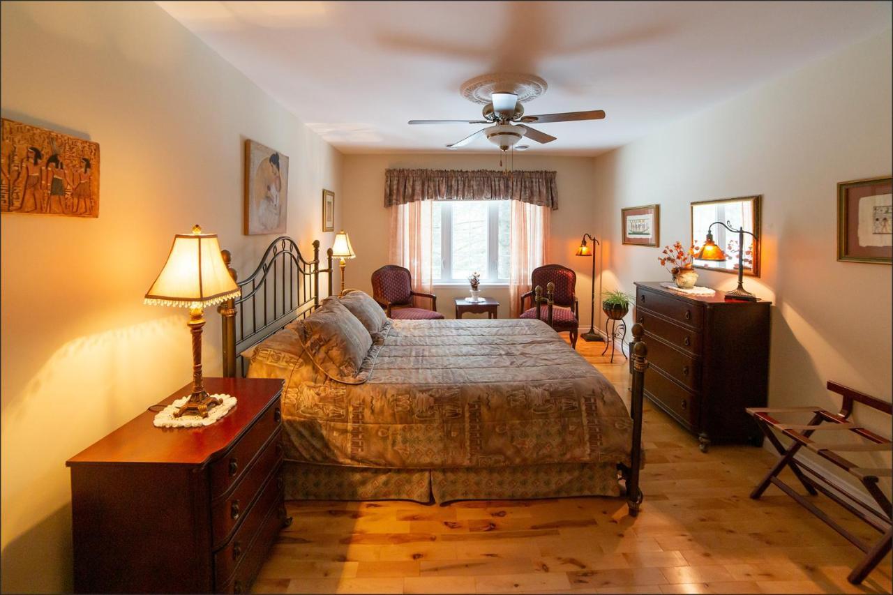 Bed and Breakfast Au Coeur De Saint-Sauveur-des-Monts Exterior foto