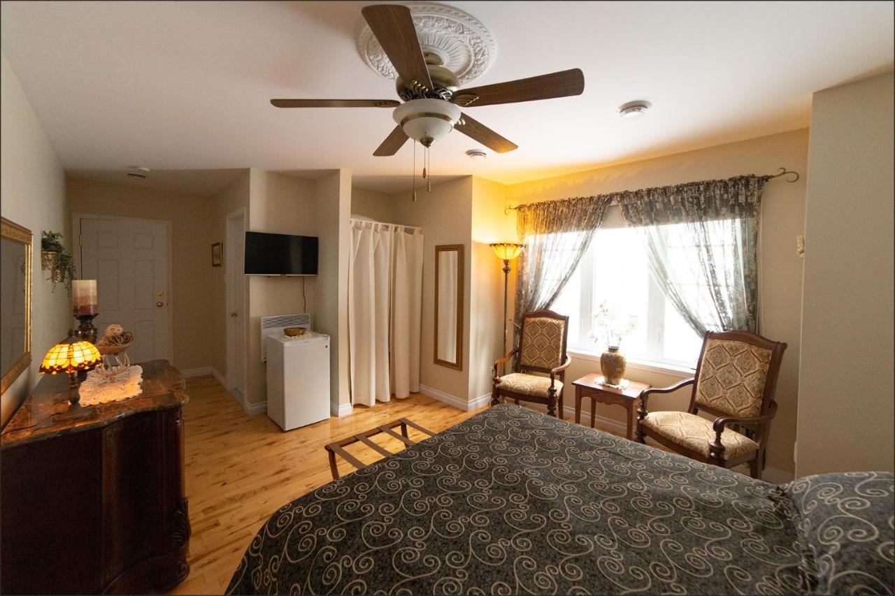 Bed and Breakfast Au Coeur De Saint-Sauveur-des-Monts Exterior foto