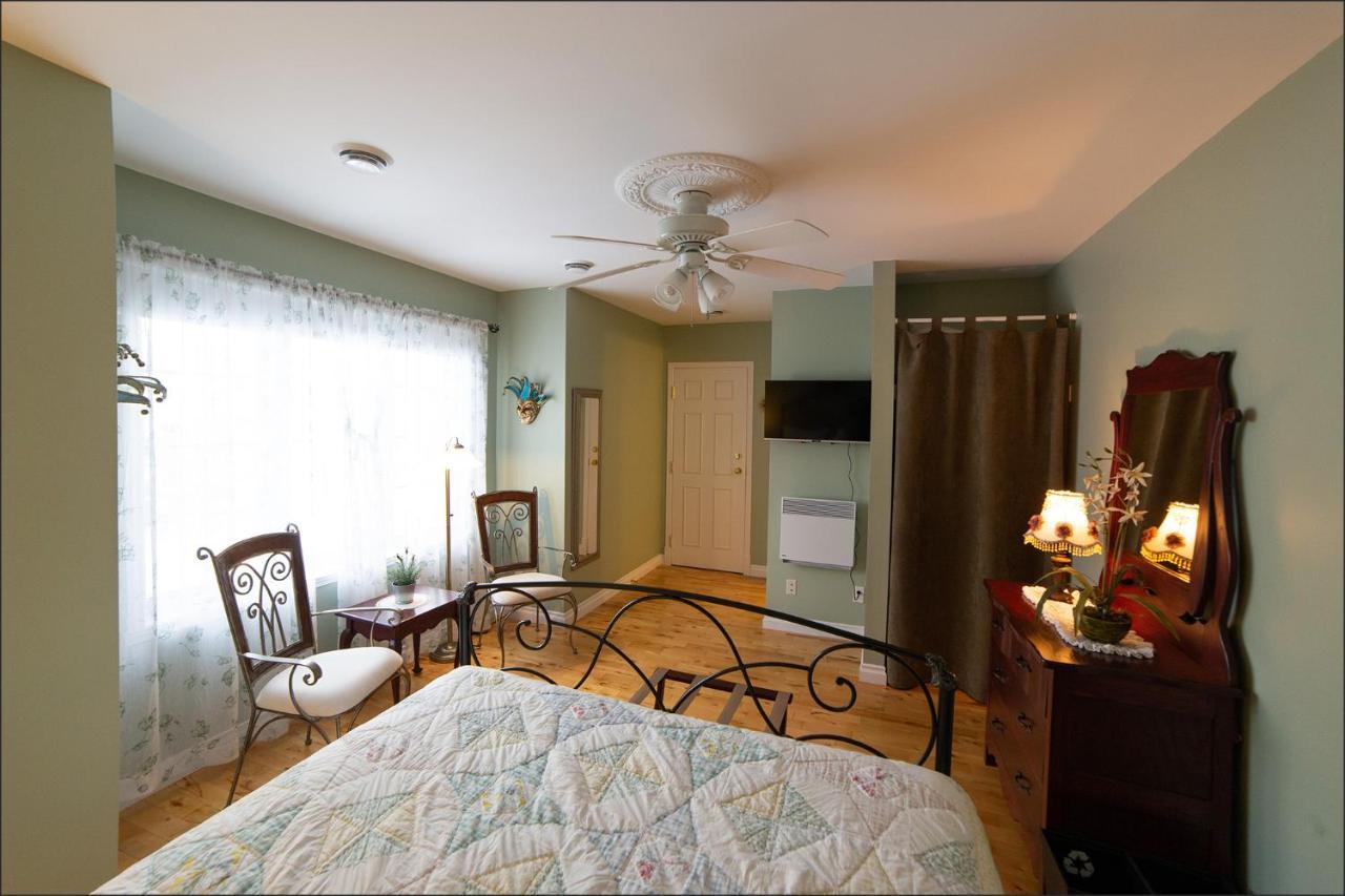 Bed and Breakfast Au Coeur De Saint-Sauveur-des-Monts Exterior foto