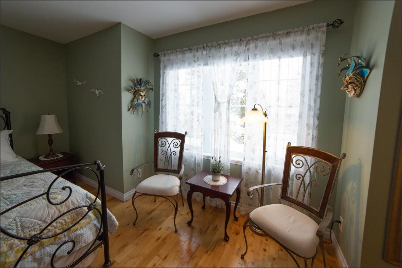 Bed and Breakfast Au Coeur De Saint-Sauveur-des-Monts Exterior foto